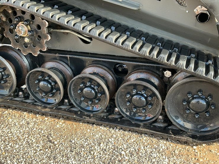 #1050-•-2024-lynx-lx-1200-mini-skid-steer-loader-image-23