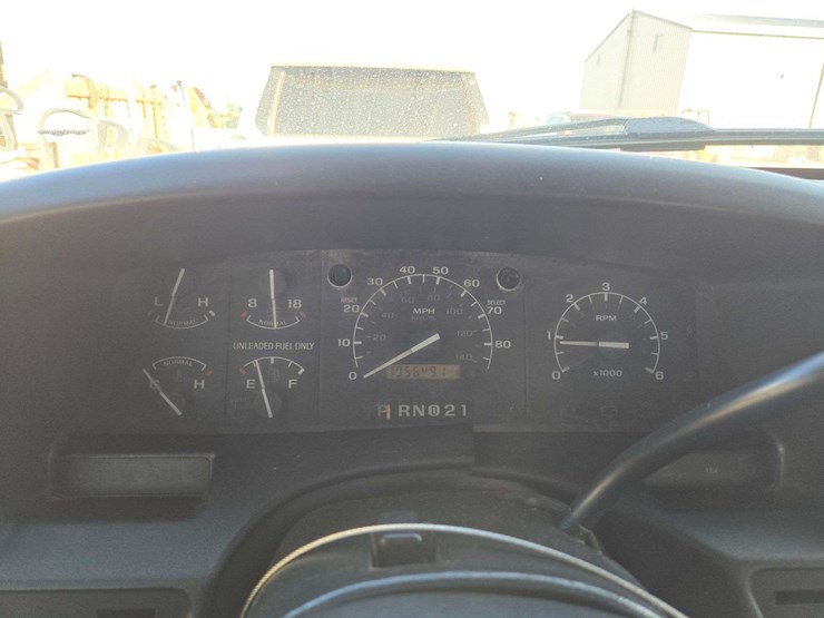 1994-ford-f150-xlt-image-15