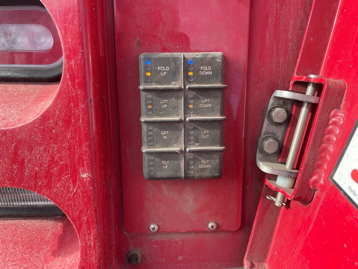 #3822-•-2019-peterbilt-heavy-rotator-truck-(has-mn-title-in-delay,-may-take-6-8-weeks)-image-101