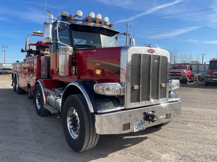 #3824-•-2019-peterbilt-heavy-rotator-(has-mn-title-in-delay,-may-take-6-8-weeks)-image-2