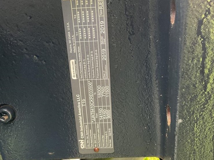 2019-new-holland-t8.410-image-32