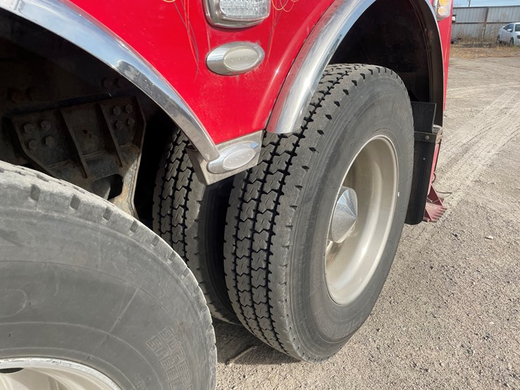 #3822-•-2019-peterbilt-heavy-rotator-truck-(has-mn-title-in-delay,-may-take-6-8-weeks)-image-27