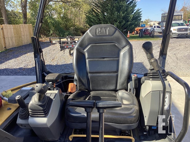 2022-caterpillar-303cr-image-15