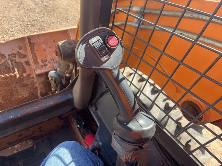 2011-case-sr220-image-10