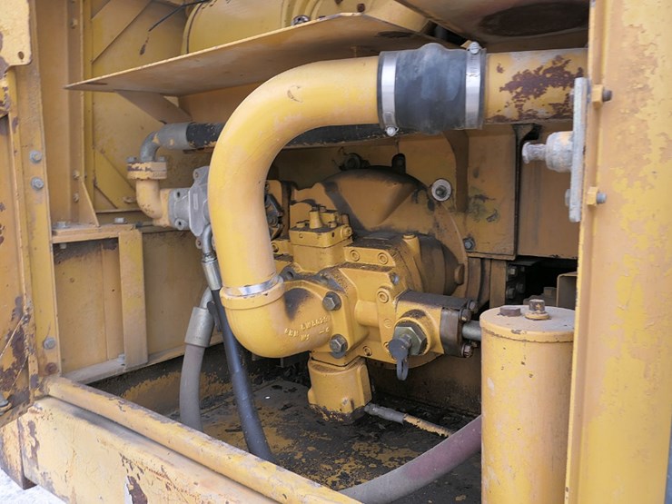 caterpillar-215c-image-21