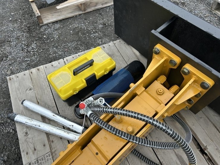 2025-pabreak-br120-hydraulic-breaker-image-2