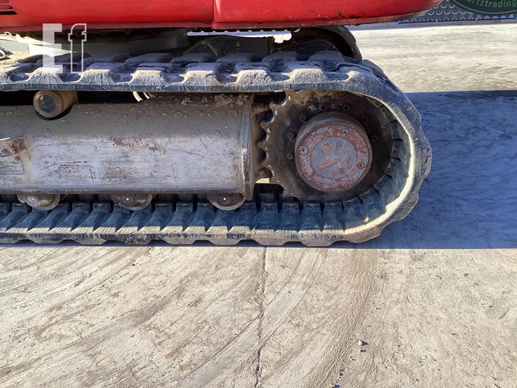 2019-takeuchi-tb290-image-13