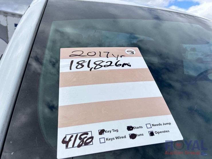 2017-chevrolet-silverado-1500-image-23