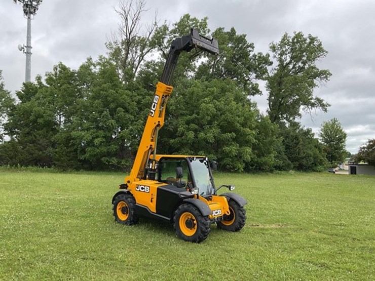 2022-jcb-525-60-image-21