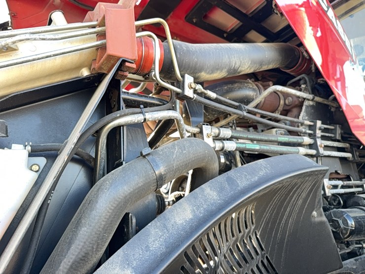 2017-case-ih-magnum-250-image-60