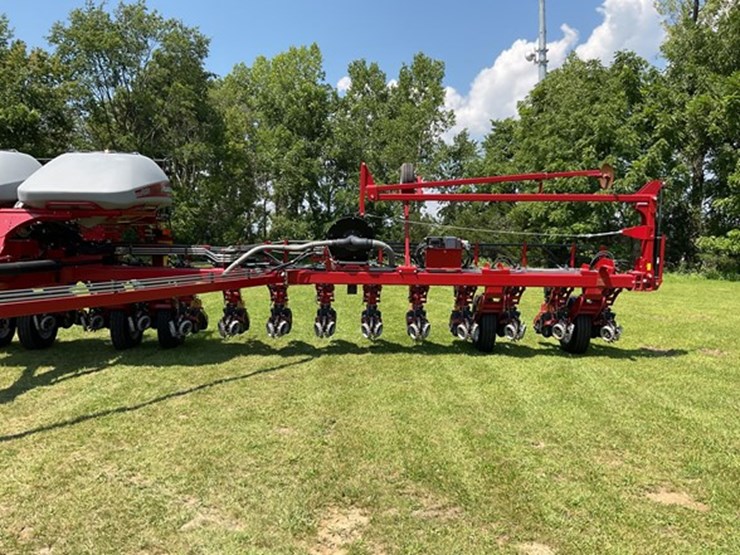 2022-case-ih-2150-image-35