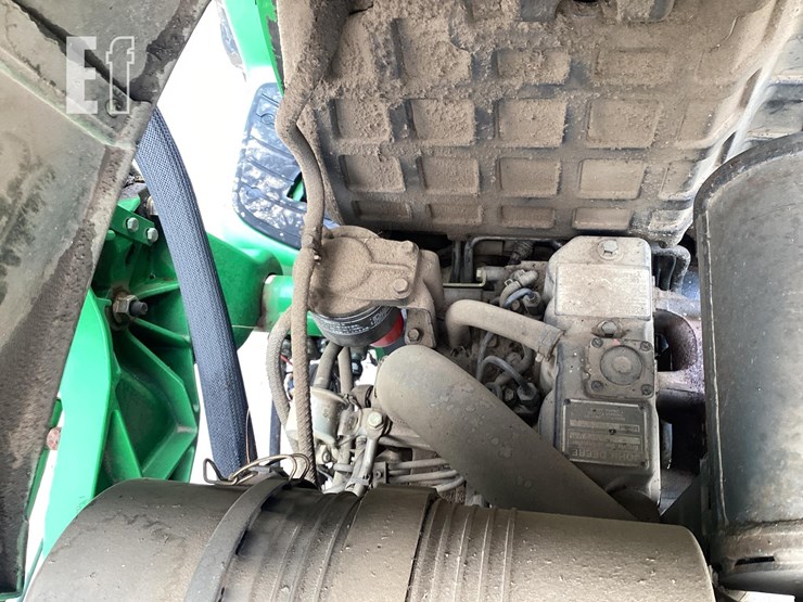 2005-john-deere-3120-image-12