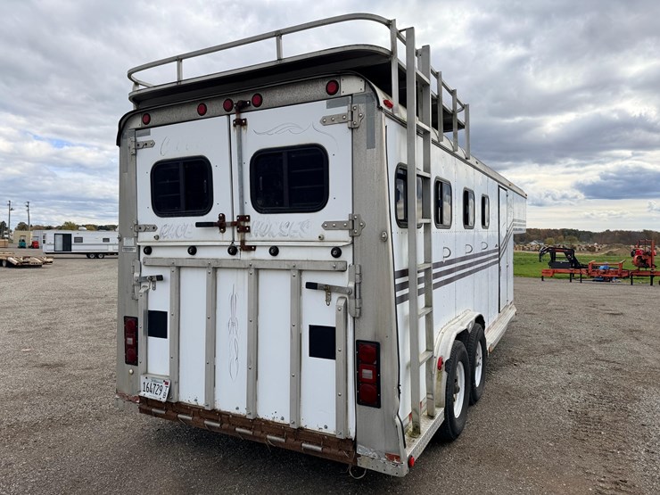 #2153-•-s&s-gooseneck-horse-trailer-image-6