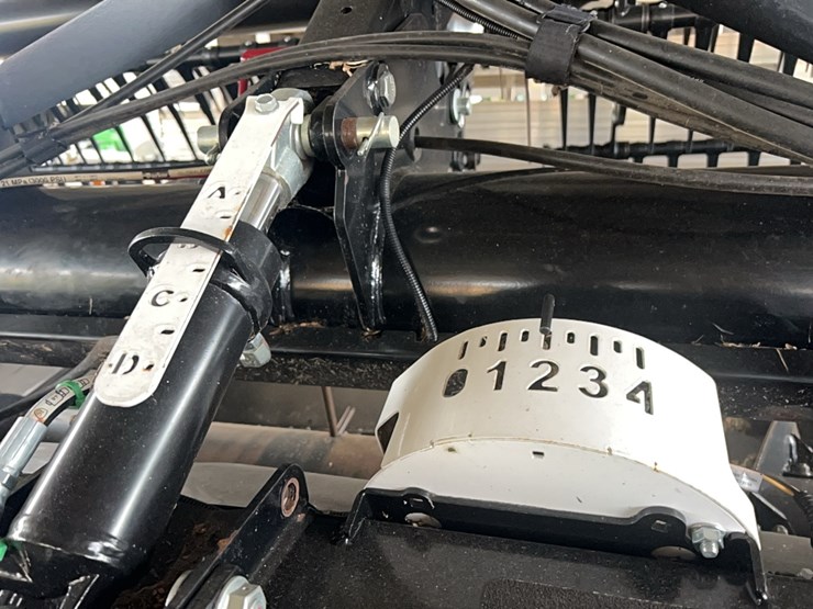 macdon-draper-head,-flex-135-image-7