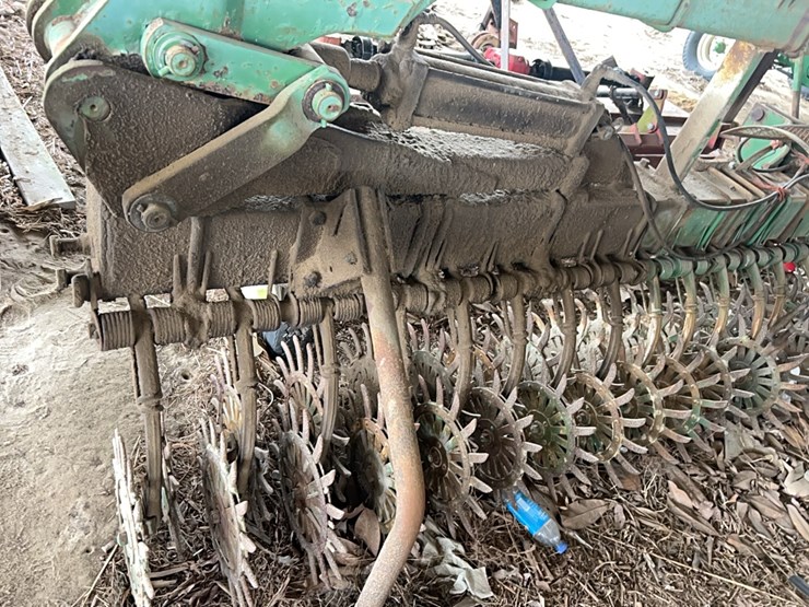 john-deere-8-image-6