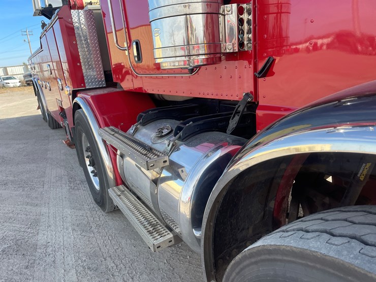 #3824-•-2019-peterbilt-heavy-rotator-(has-mn-title-in-delay,-may-take-6-8-weeks)-image-13
