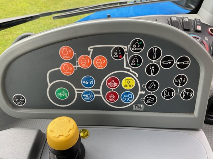 2019-new-holland-t8.410-image-16