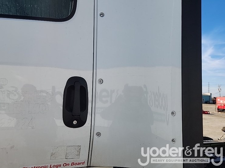 2021-international-rh613-image-18