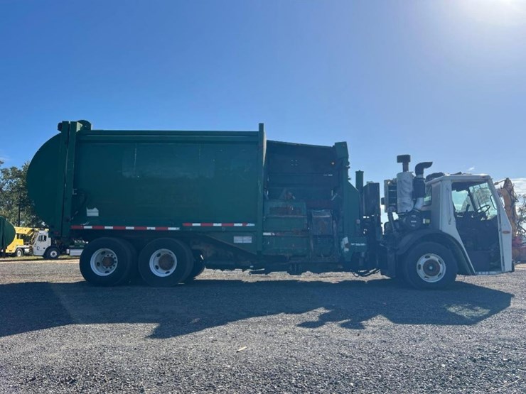 2014-mack-leu613-image-5