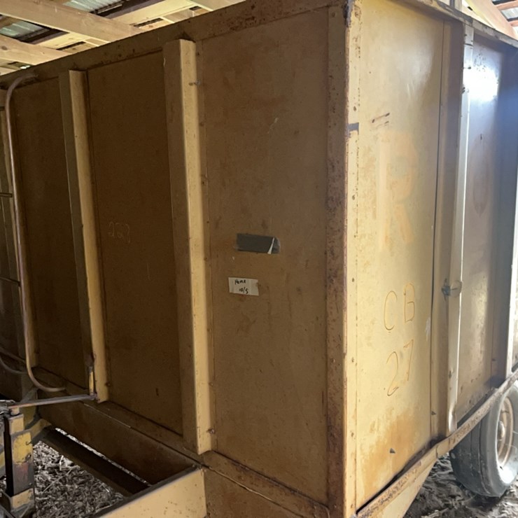 PEANUT TRAILER, TANDEM AXLE