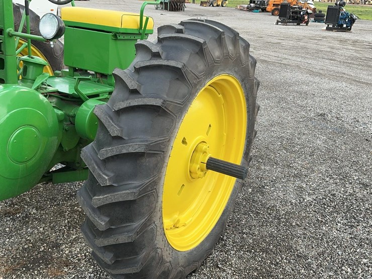 1940-john-deere-model-a-image-17
