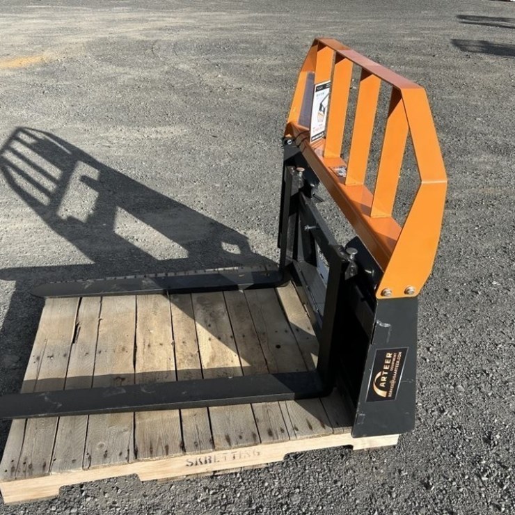 2025 Arteer PF-42L Fork Attachment