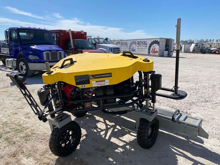 2025-ligchine-spiderscreed-concrete-screed-image-3