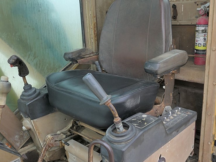 caterpillar-215c-image-35