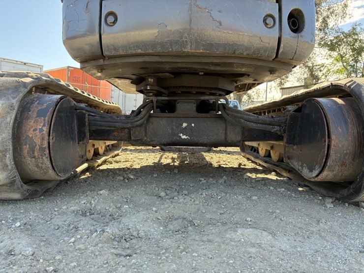 2019-bobcat-e10-image-15