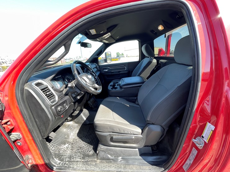 #3806-•-2021-dodge-ram-rollback-truck-(has-mn-title-in-delay,-may-take-6-8-weeks)-image-27