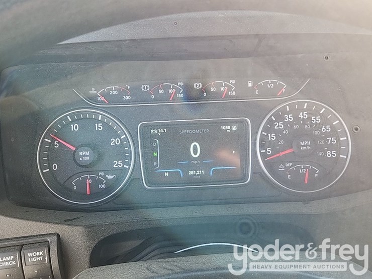 2021-international-rh613-image-26