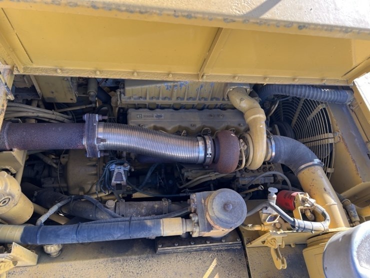 1990-caterpillar-d30d-image-17