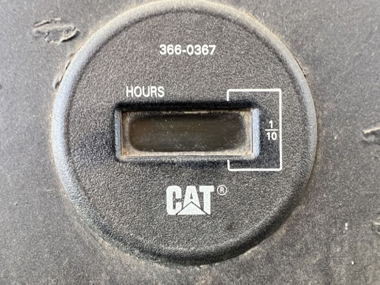 1990-caterpillar-d30d-image-25