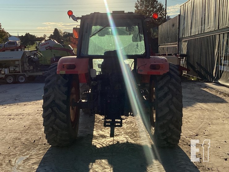 2012-kubota-m126x-image-3