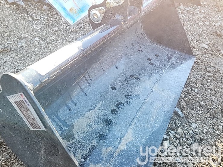 2025-32"-bucket-to-suit-mini-excavator-image-5