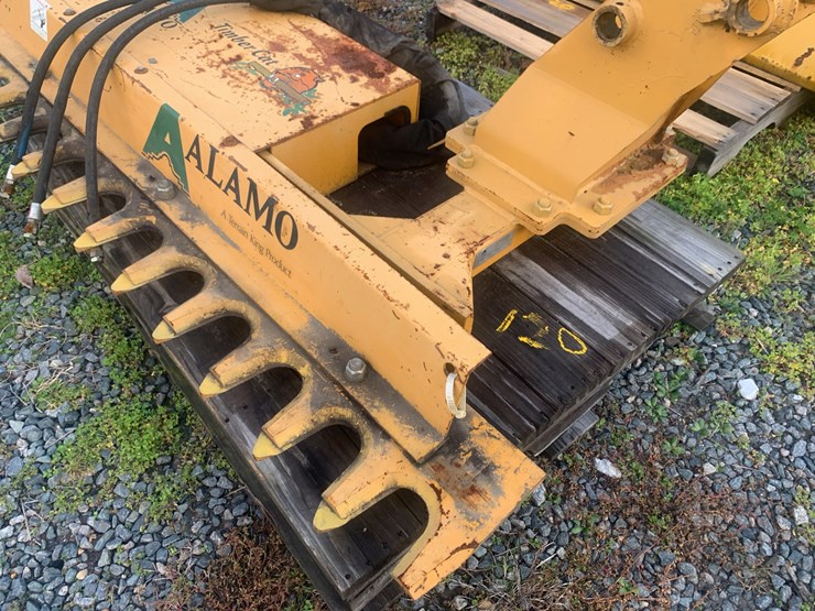 alamo-machete-image-18