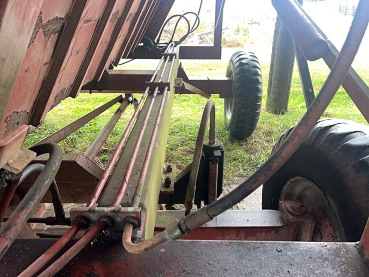 richardson-silage-wagon-image-14