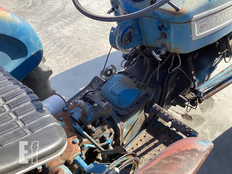 1967-ford-3000-image-12