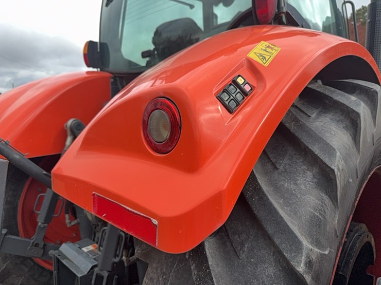 kubota-m7-172-premium-image-29