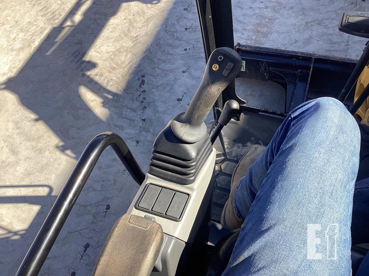 2022-caterpillar-303cr-image-18