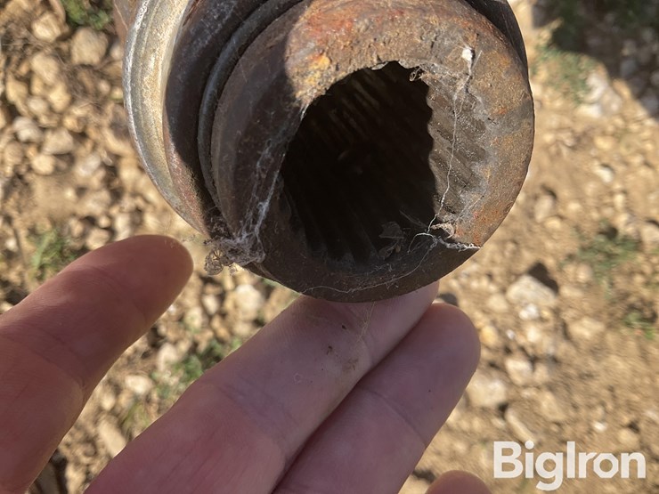 2012-kuhn-8124-slinger-manure-spreader-image-10