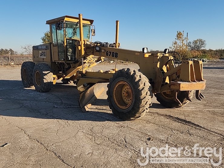 1995-deere-670b-image-7