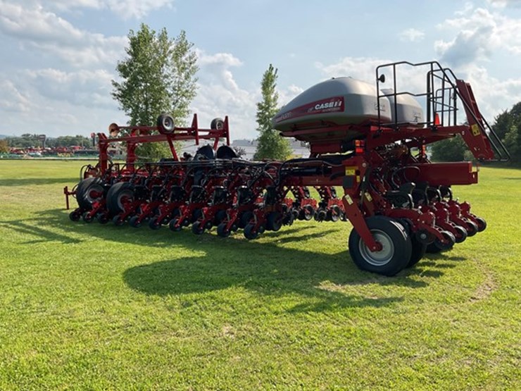 2022-case-ih-2150-image-8
