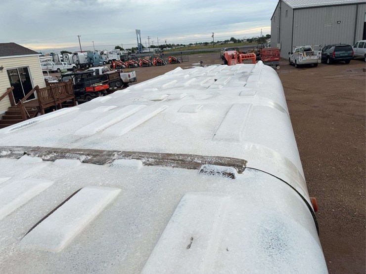 horse-transport-5th-wheel-livestock-trailer-image-40