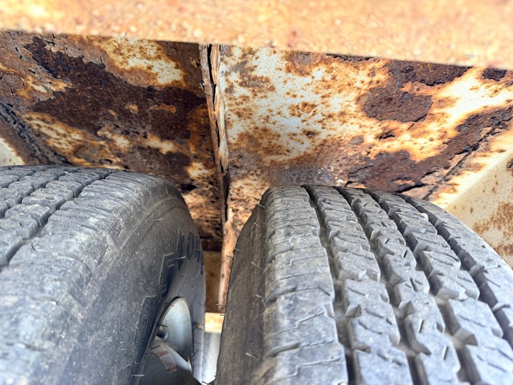 #2201-•-1989-international-equipment-trailer-image-26