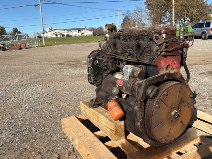 massey-ferguson-1080-image-2