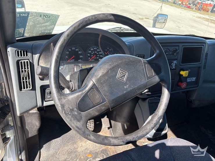 2006-international-durastar-4300-image-18