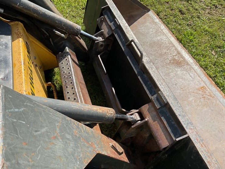 2007-new-holland-l185-image-18