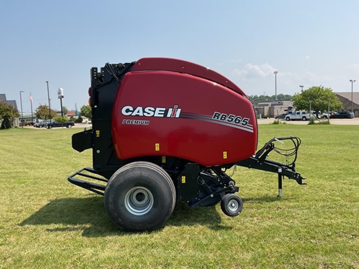 2022-case-ih-rb565-image-4