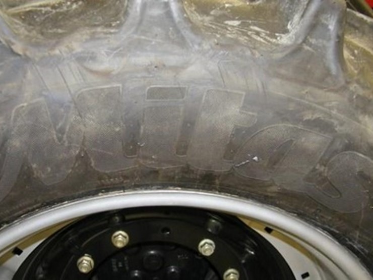 2010-case-ih-magnum-305-image-20